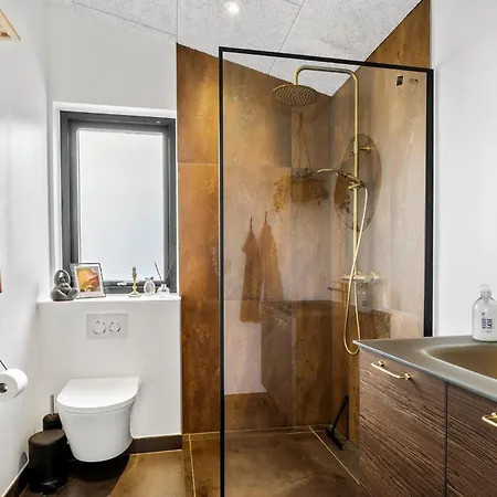 4 Bedroom Gorgeous In * Sjolund