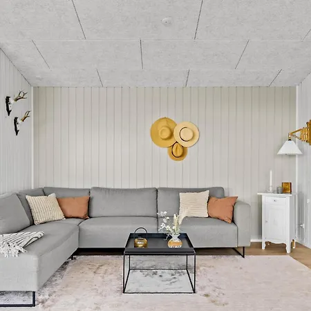 4 Bedroom Gorgeous In