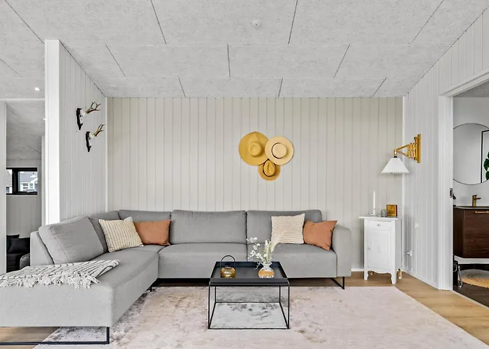 4 Bedroom Gorgeous In